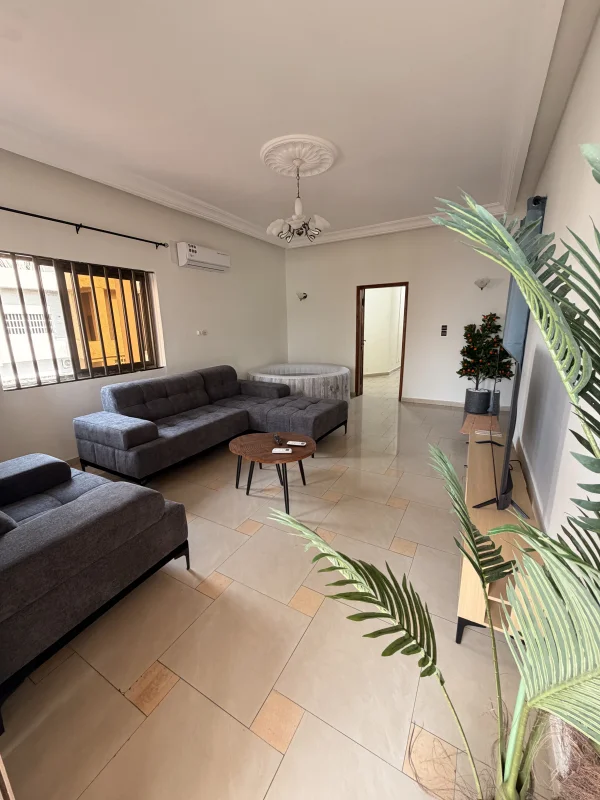 Annexe Appart 3 Chambres Salon — Chez Géro, Fidjrossè Cotonou