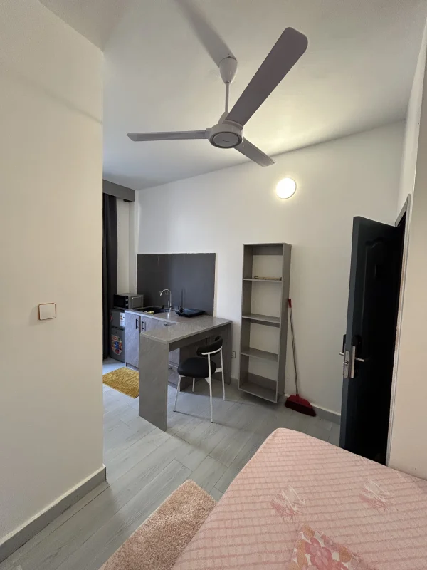 Studio King Size — Chez Géro, Fidjrossè Cotonou